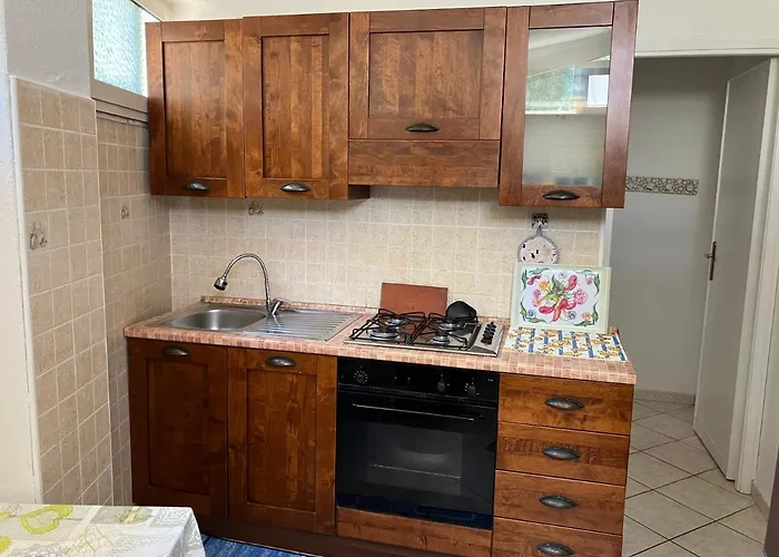 Prázdninový dům A 80 M Dal Mare, Su Guventeddu Iun R4654 Pula